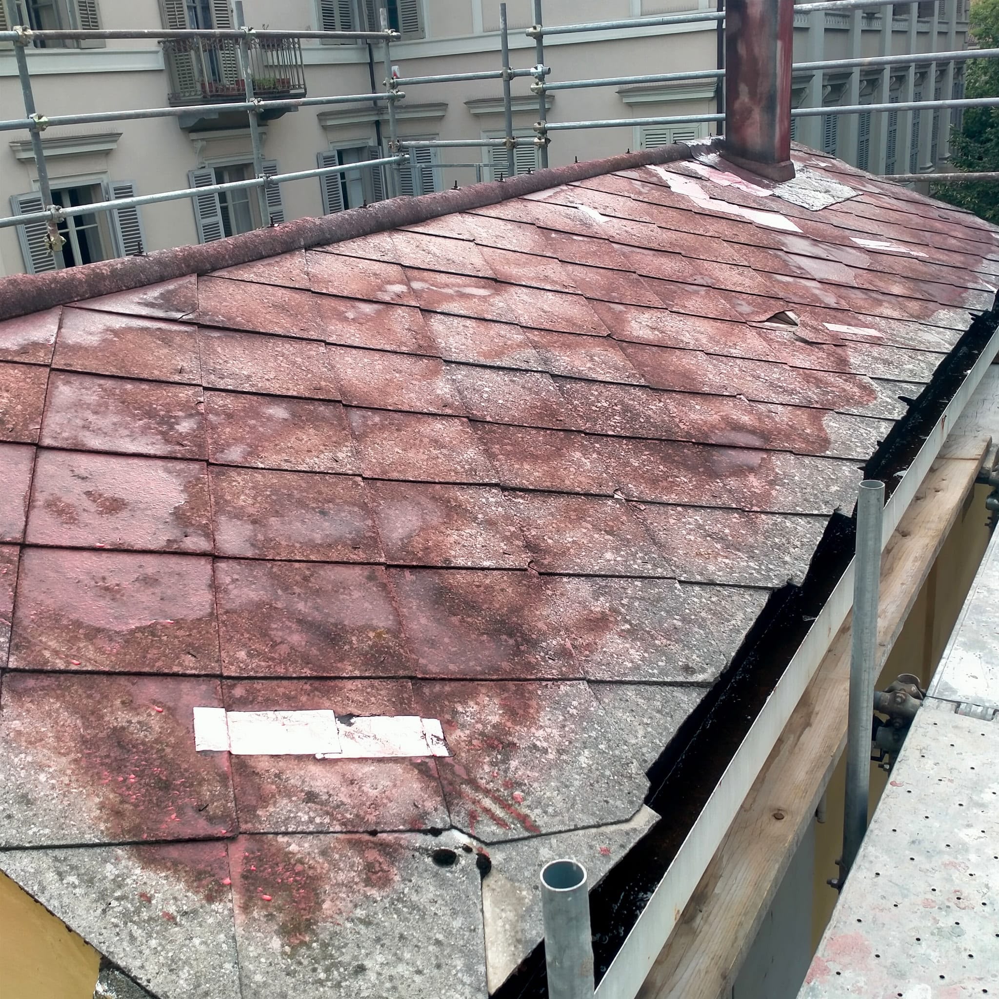 ✅ Cantiere completato – Torino, Via Pomba 🏗️Conclusi con successo i lavori di bonifica, eseguiti nel pieno rispetto delle normative vigenti e con la massima attenzione alla sicurezza e alla tutela dell’ambiente.